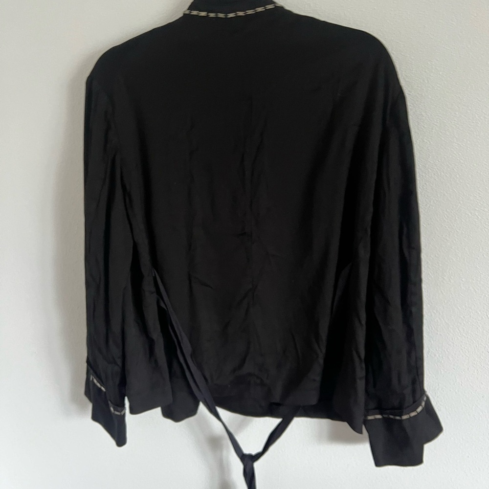 NWT 2023 Collection Zara Cropped Trench Coat, size L - Picture 4 of 6